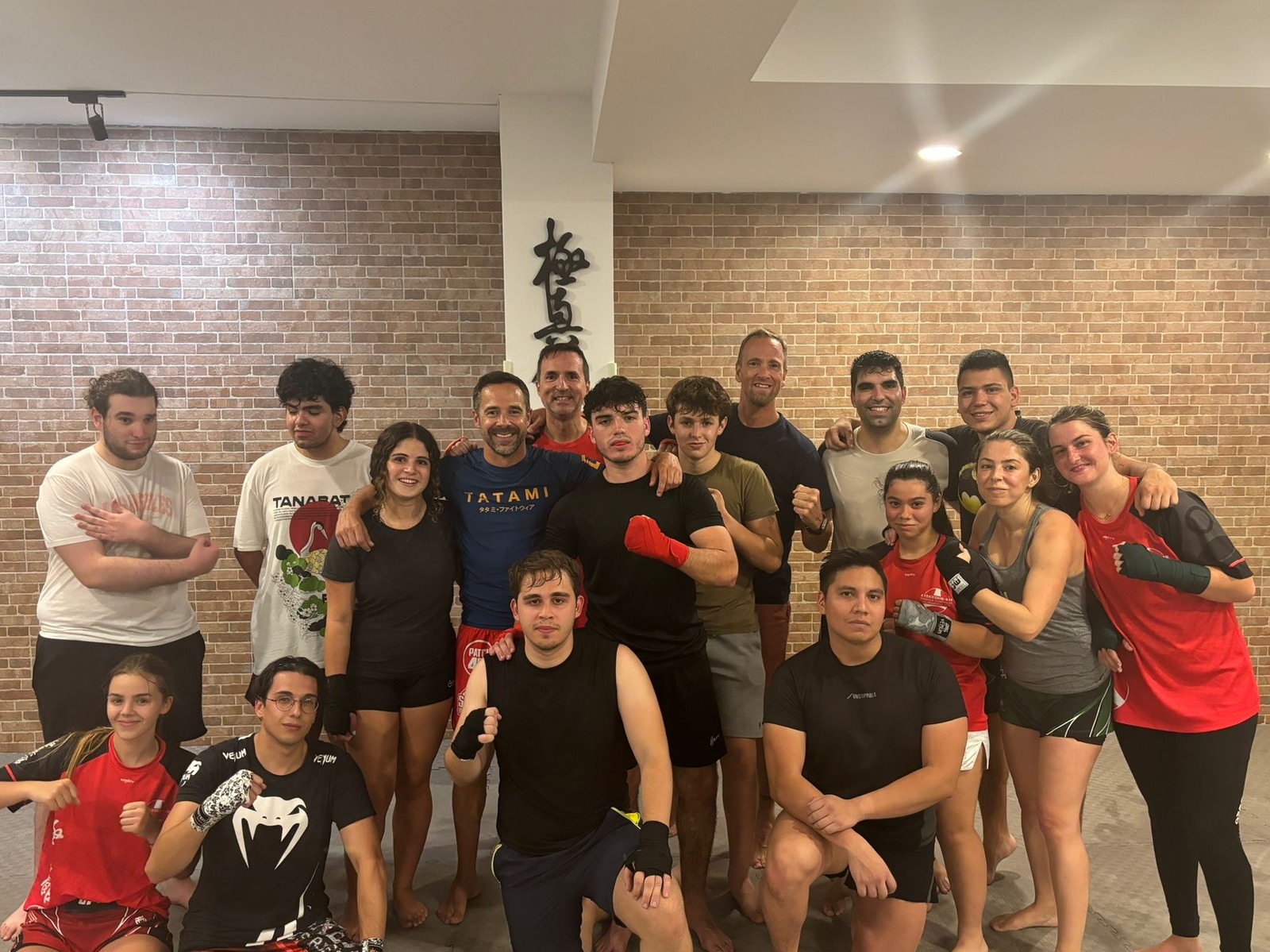 Equipo de Striking — Kickboxing, K1 y Muay Thai