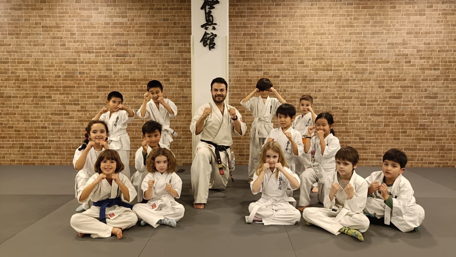 Clase de Karate infantil en Kamae Do